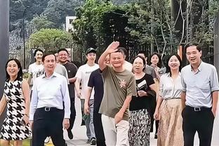 薛思佳：冯莱几乎报销后上海敲定救火外援 为前三篮球员泰-温亚德